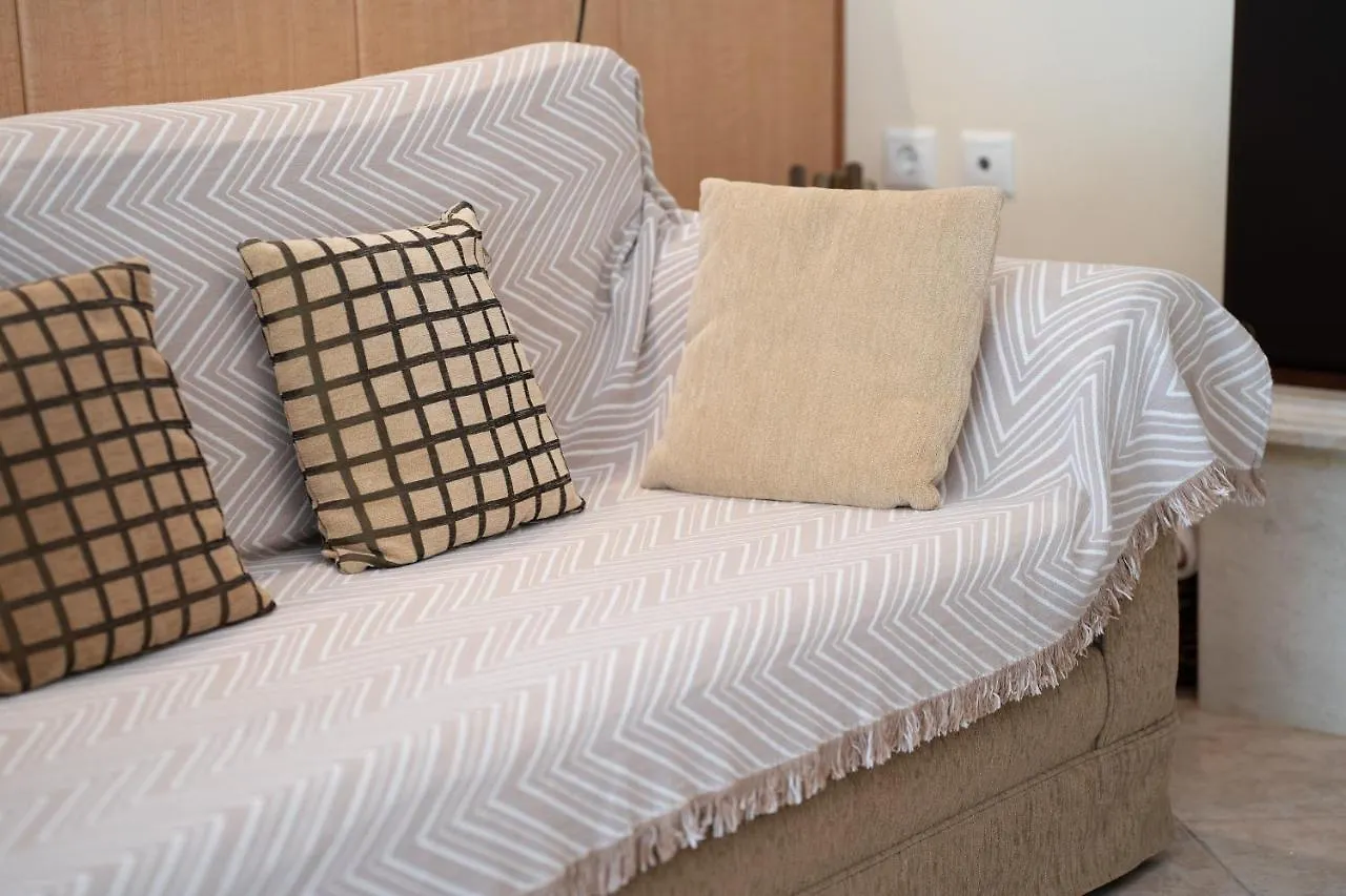 Faos Luxury Apartments Agia Efimia