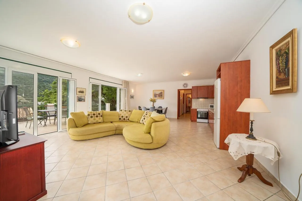 Faos Luxury Apartments Agia Efimia Greece
