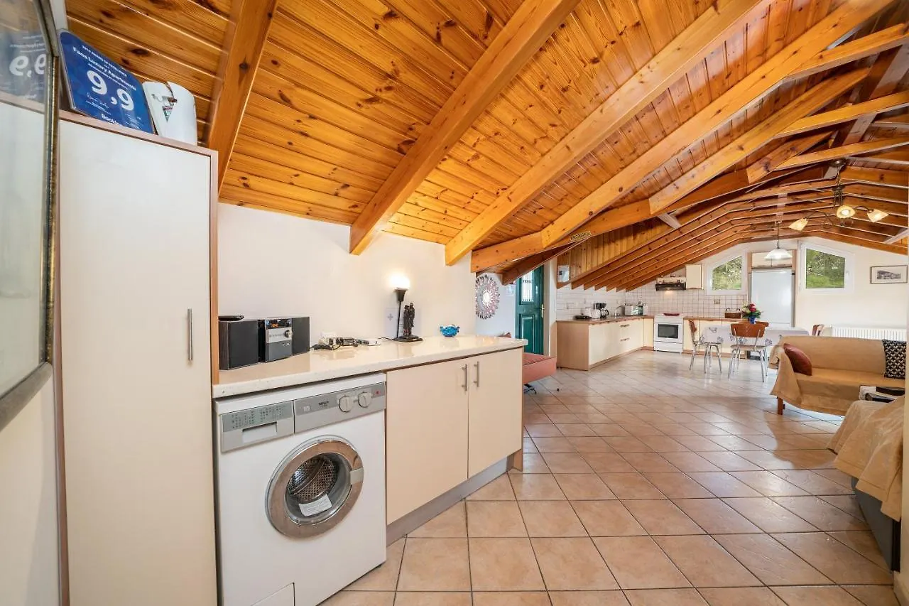 Faos Luxury Apartments Agia Efimia