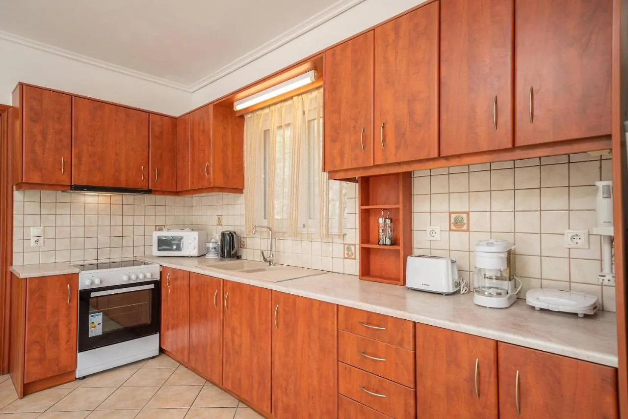 Faos Luxury Apartments Agia Efimia