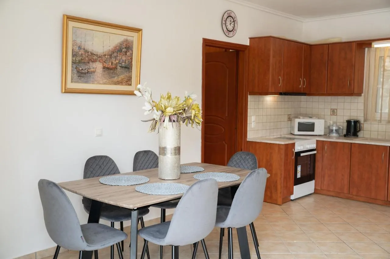 Faos Luxury Apartments Agia Efimia