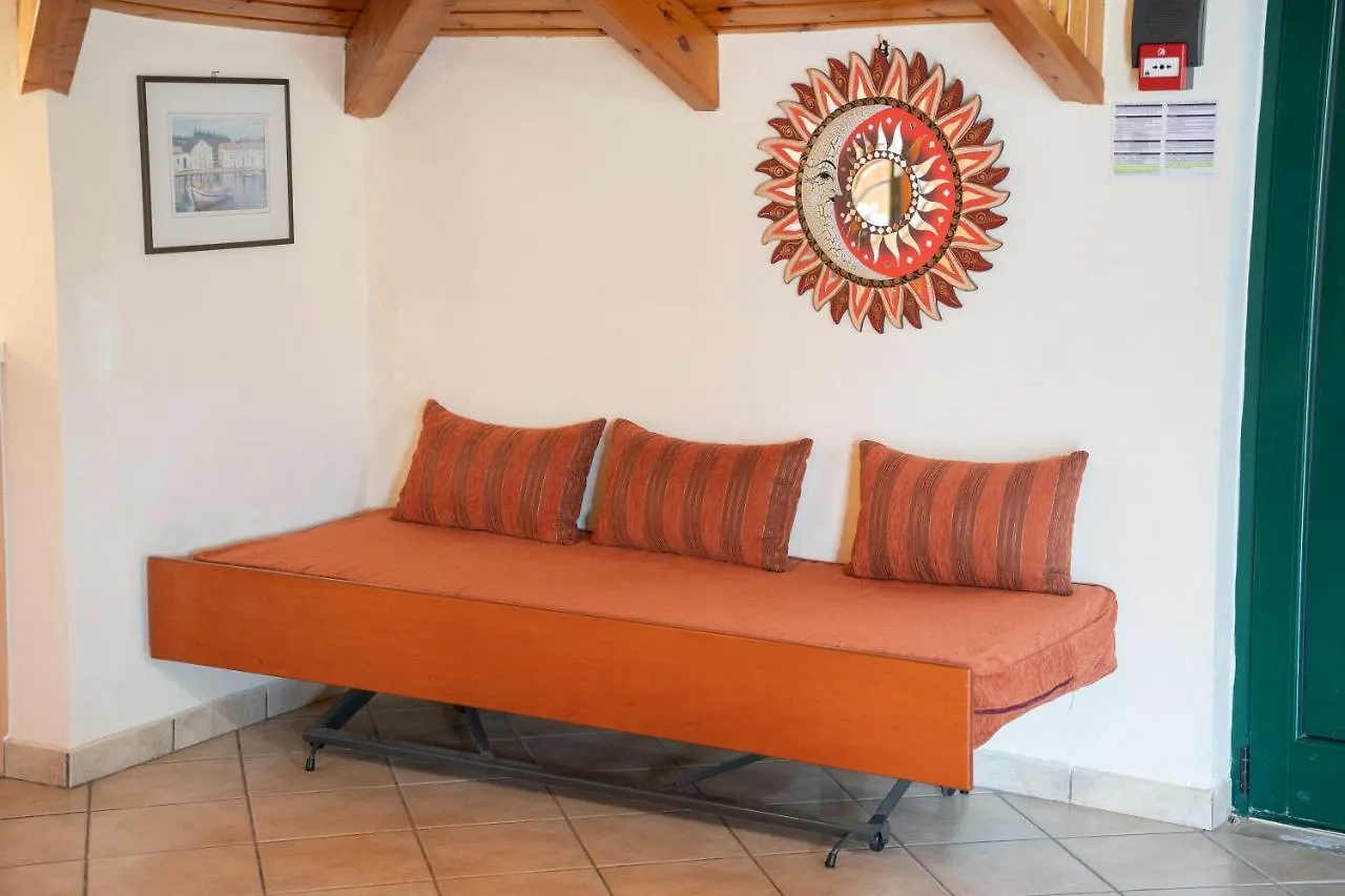 Faos Luxury Apartments Agia Efimia