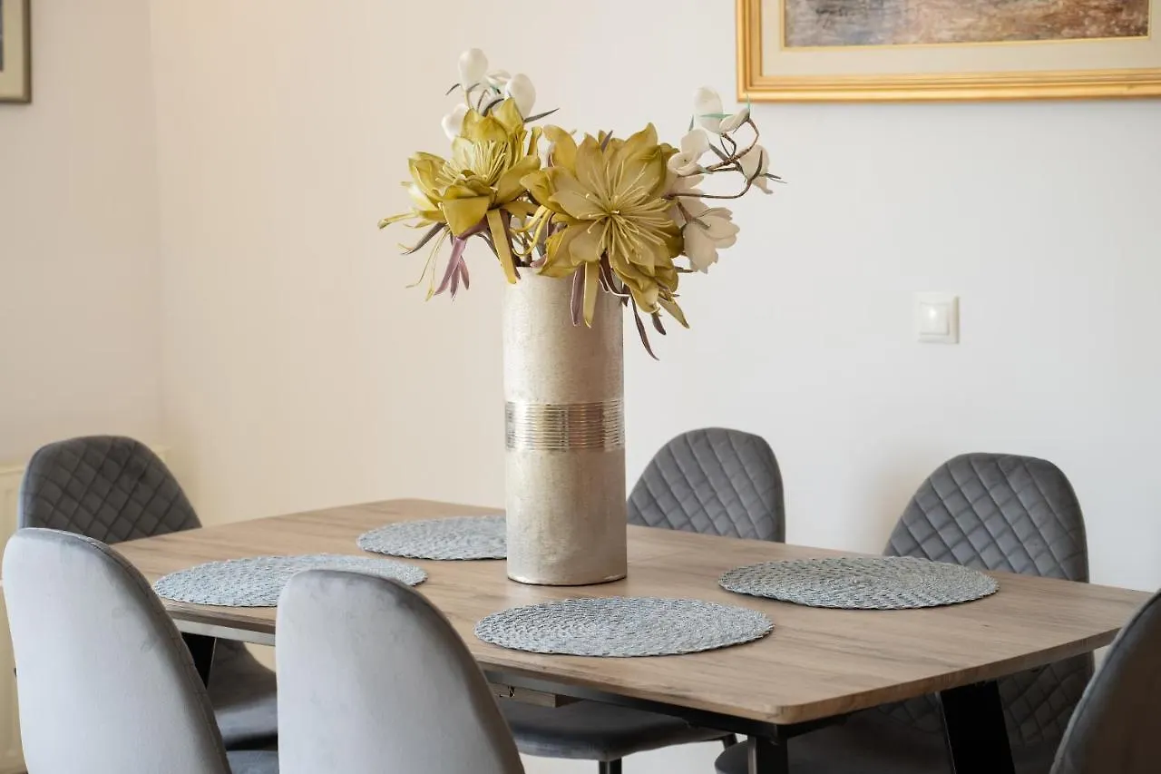 Faos Luxury Apartments Agia Efimia